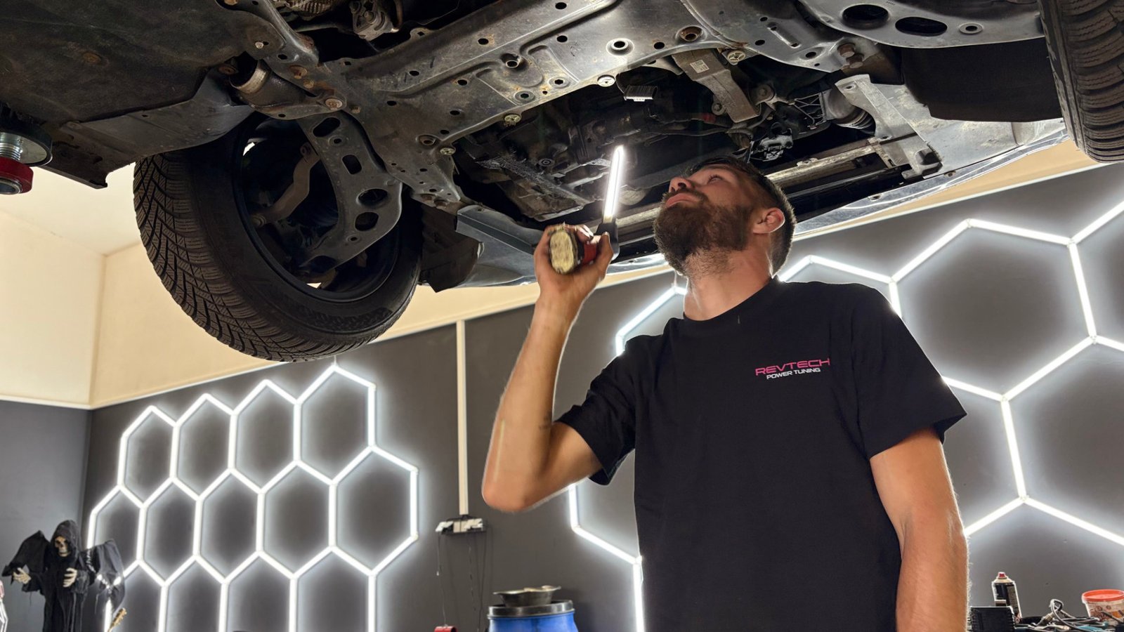 SERVIS SPORTOVNÍCH VOZŮ