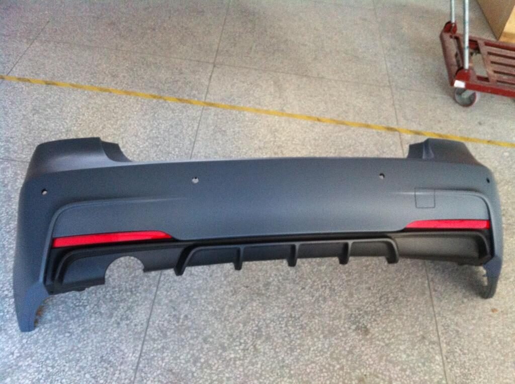 BMW F30 MTECH carbon fibre diffuser (single exhaust pipe,single outlet)