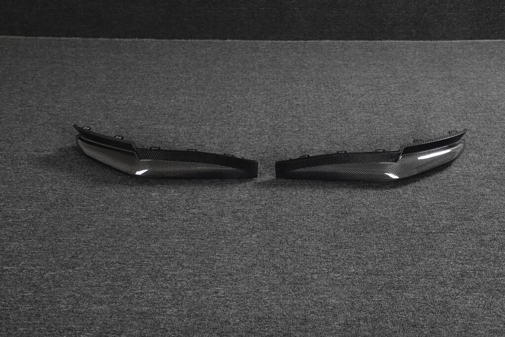 Carbon Fiber Rear Diffuser for Volkswagen Golf MK8 GTI 2021-2022