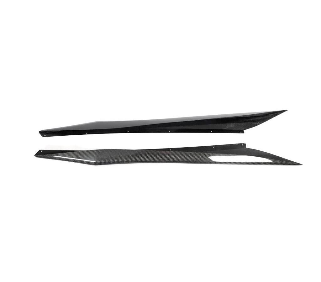 Carbon Fiber Side Skirts for Chevrolet Corvette C8