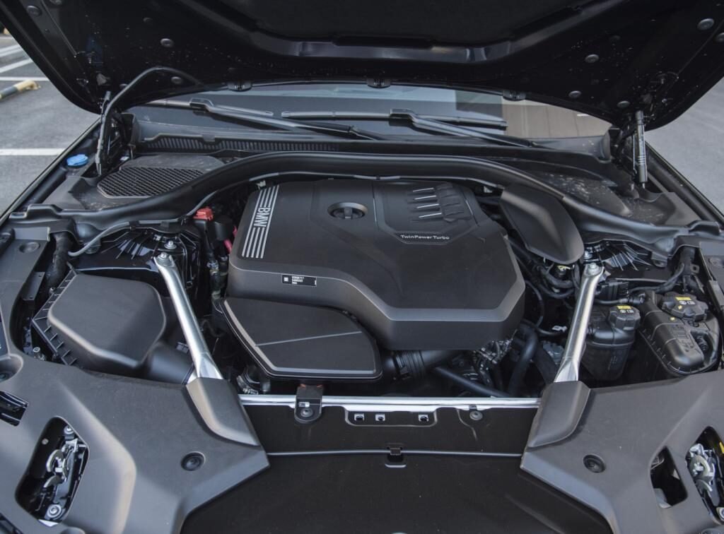 BMW 3 SERIES G20 G21 B48 330i 2.0 PETROL TWIN POWER TURBO TOP ENGINE COVER