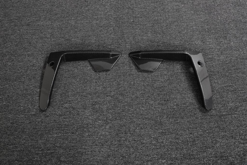Dry Carbon Fiber Front Bumper Vents for BMW F95 X5 M